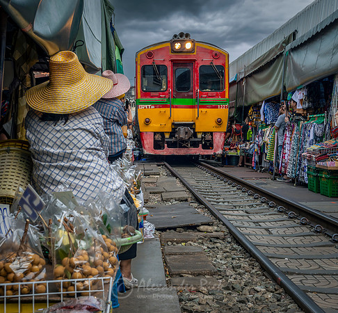 Train Market 3