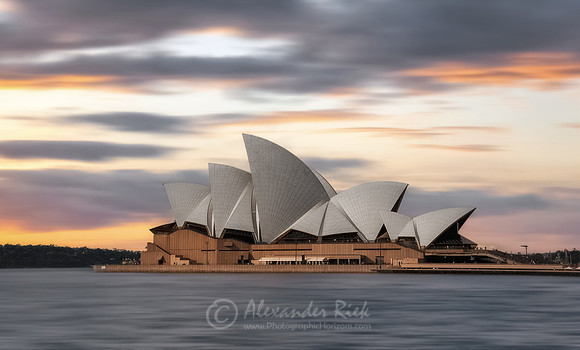 Sydney 9