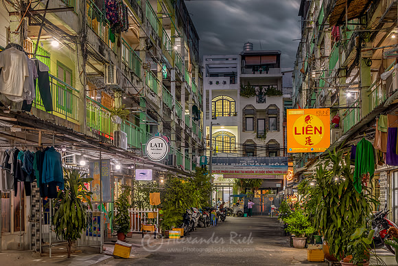 Saigon 9