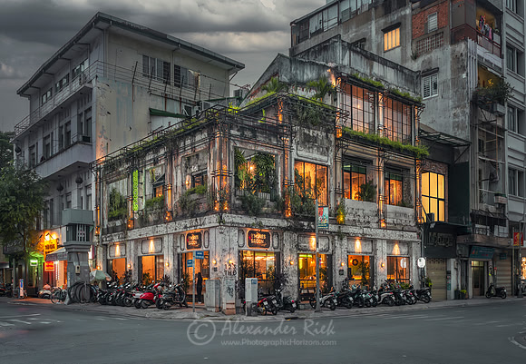 Saigon 15