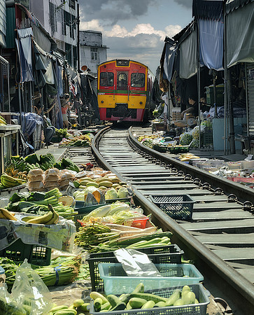 Train Market 1